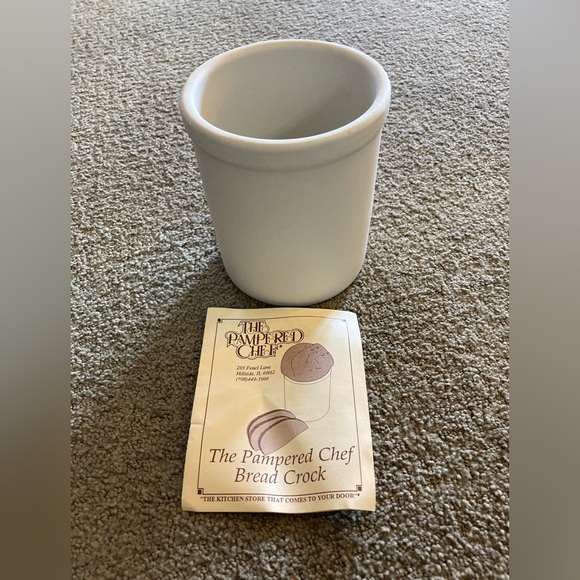 The Pampered Chef Kitchen Nwot The Pampered Chef Stoneware Bread Crock Pan Vintage With